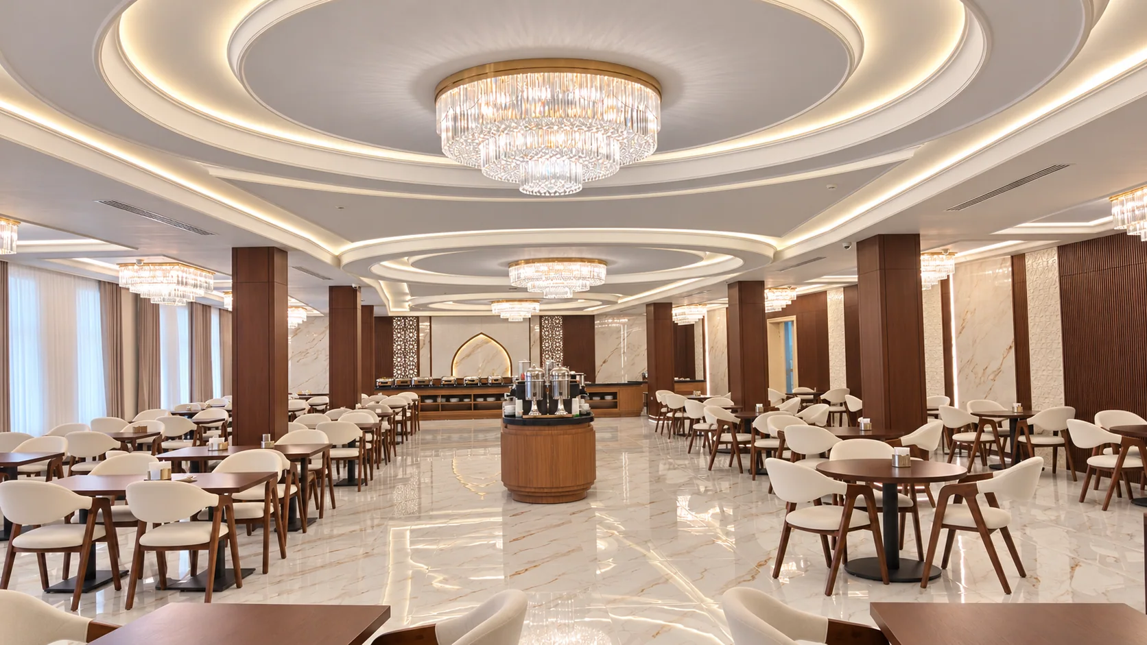 Cafe & Dining